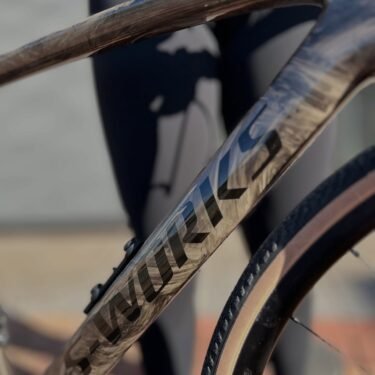 【納車事例】至高の造形美と軽やかな走り「S-WORKS ROUBAIX SL8」