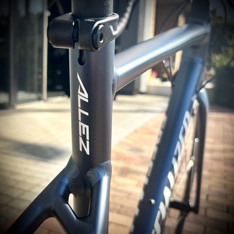 【即納可能】早い者勝ち！Allez Comp 54サイズ、特別な1台をご用意しました。