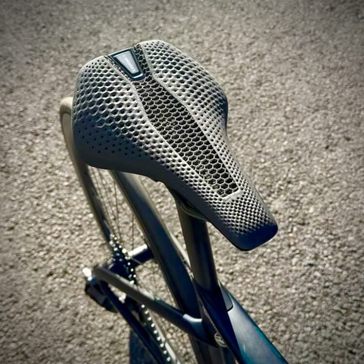 究極の「座り心地」を求めて。スタッフ塩原による S-WORKS POWER EVO MIRROR インプレッション！