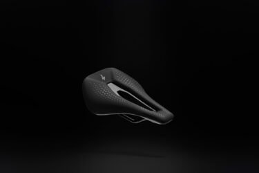 【入荷情報】究極の快適性へ進化。最新サドル「POWER EVO COMP」が登場！