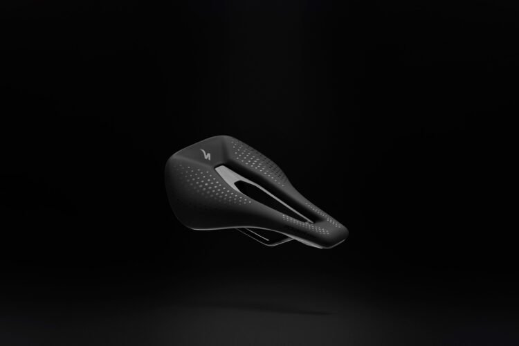 【入荷情報】究極の快適性へ進化。最新サドル「POWER EVO COMP」が登場！