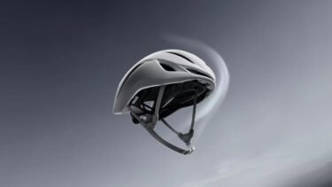 【入荷情報】さらなる冷却性と速さを手に入れた新型エアロヘルメット「S-WORKS EVADE 4」入荷しました！