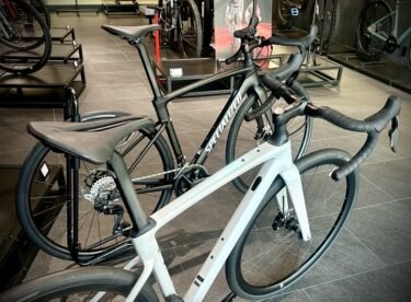 【即納車】メーカー完売の大人気モデル「Roubaix SL8」が幕張に入荷！ 今だけの特別仕様＆限定価格でご案内