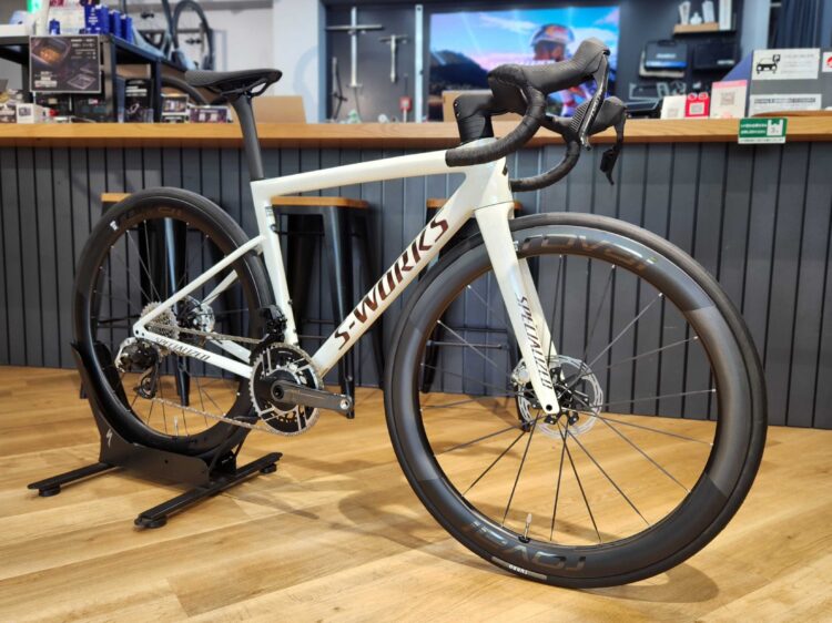 【NEW COLOR】S-WORKS TARMAC SL8 をご納車いたしました