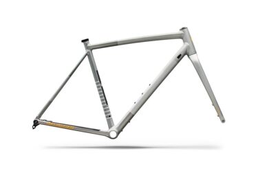 メーカー在庫完売！CRUX DSW 　52サイズ　フレームセットあります！SOLD OUT