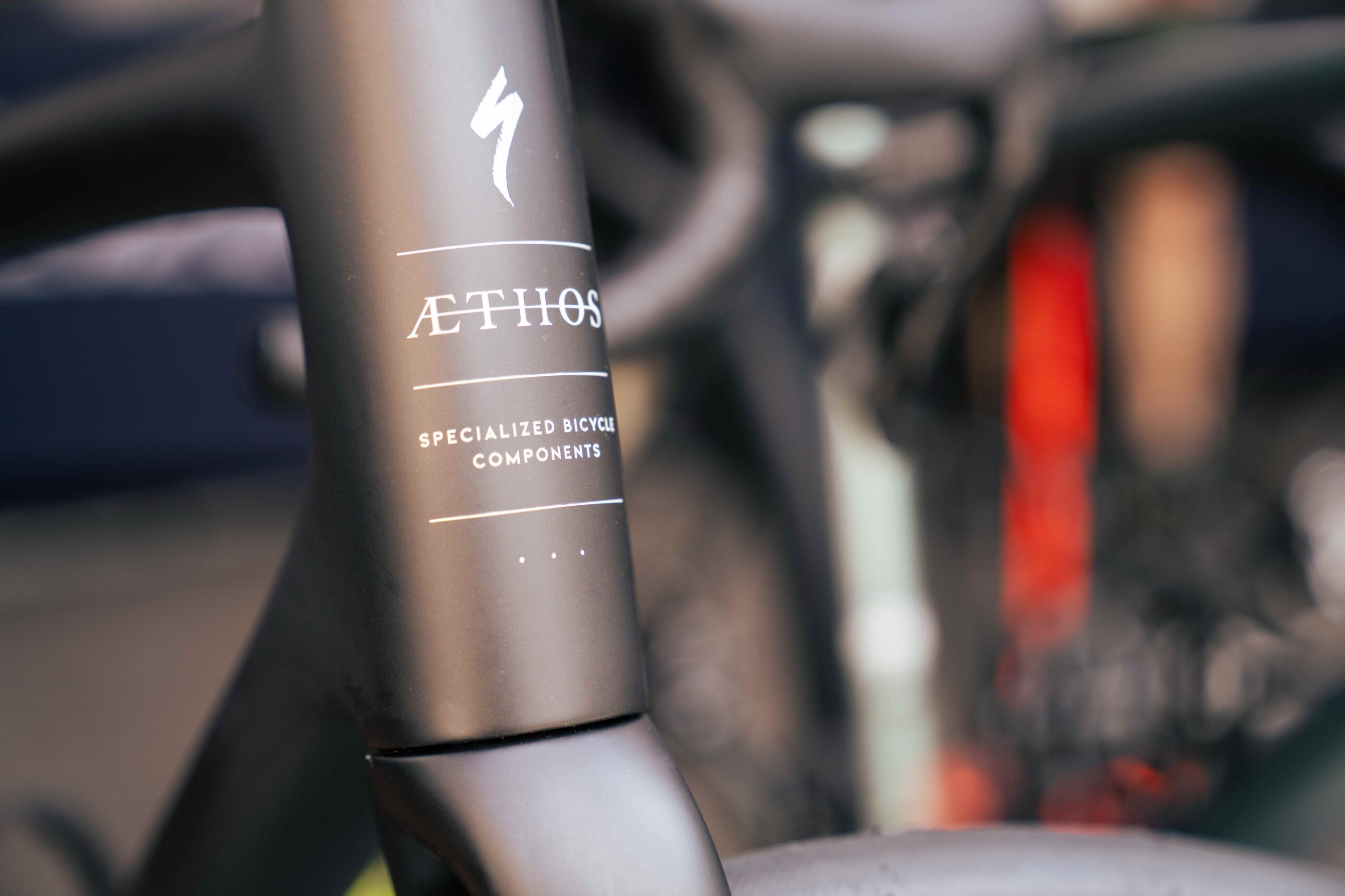 不況とモノの価値。そしてAETHOS 2。