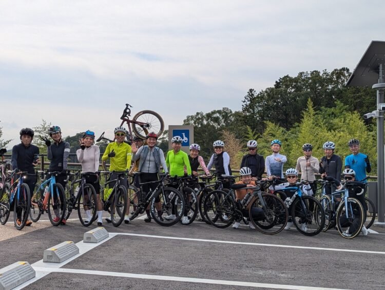 スペシャライズド箕面×アースバイクス 合同ライド