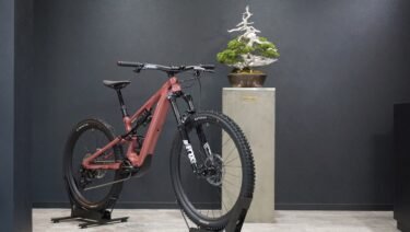 【納車紹介】フルサスE-MTBを街乗りに選ぶ理由とは？“最強”の快適性を体感できる納車バイクをご紹介