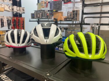 【在庫情報】Evade 3 / Prevail 3 Team Replica