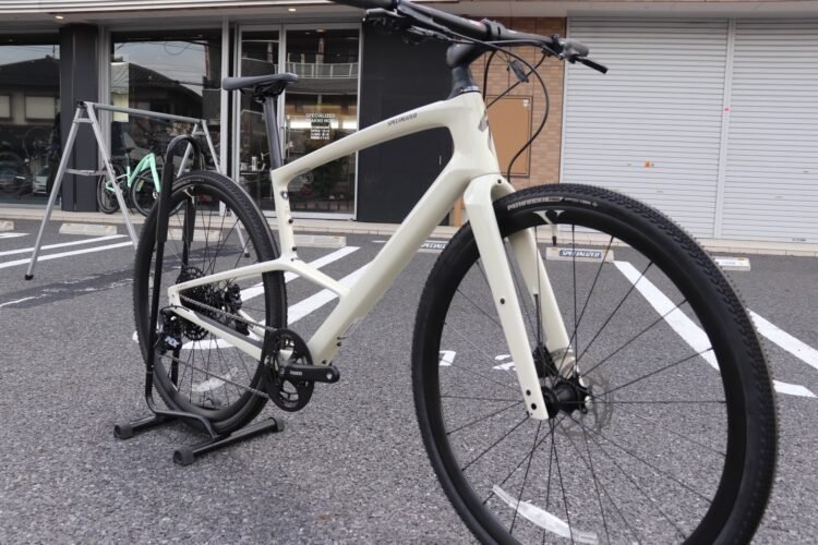 【激熱特価情報】SIRRUS X 5.0 WHTMTN/GUN M 入荷しました！