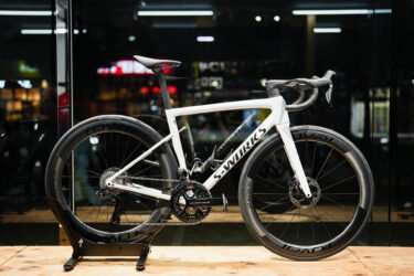 S-WORKS TARMAC SL8をフレームから組み上げ納車しました。