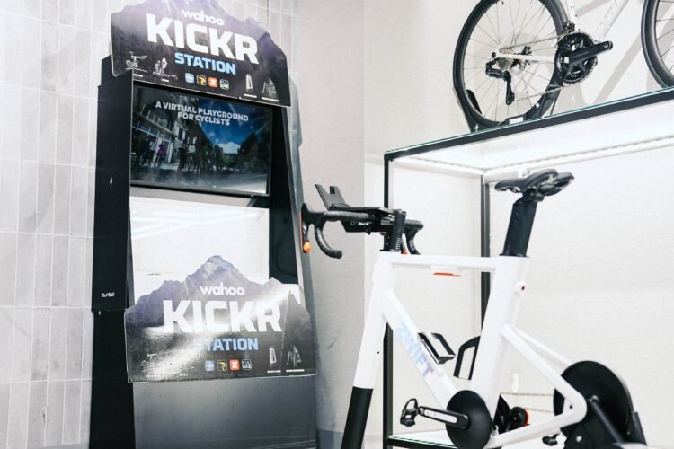 自宅でのサイクリングはZwift Ride with KICKR CORE 2がおすすめ！