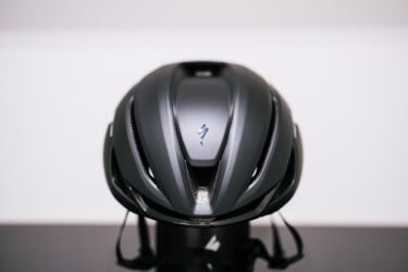 新型ヘルメットEVADE4が登場！冷却機能が向上！