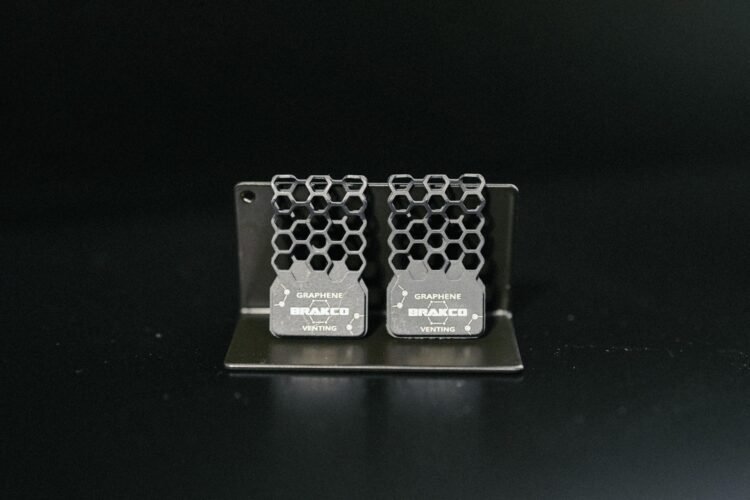 BRAKCOのブレーキパッドが入荷しました！