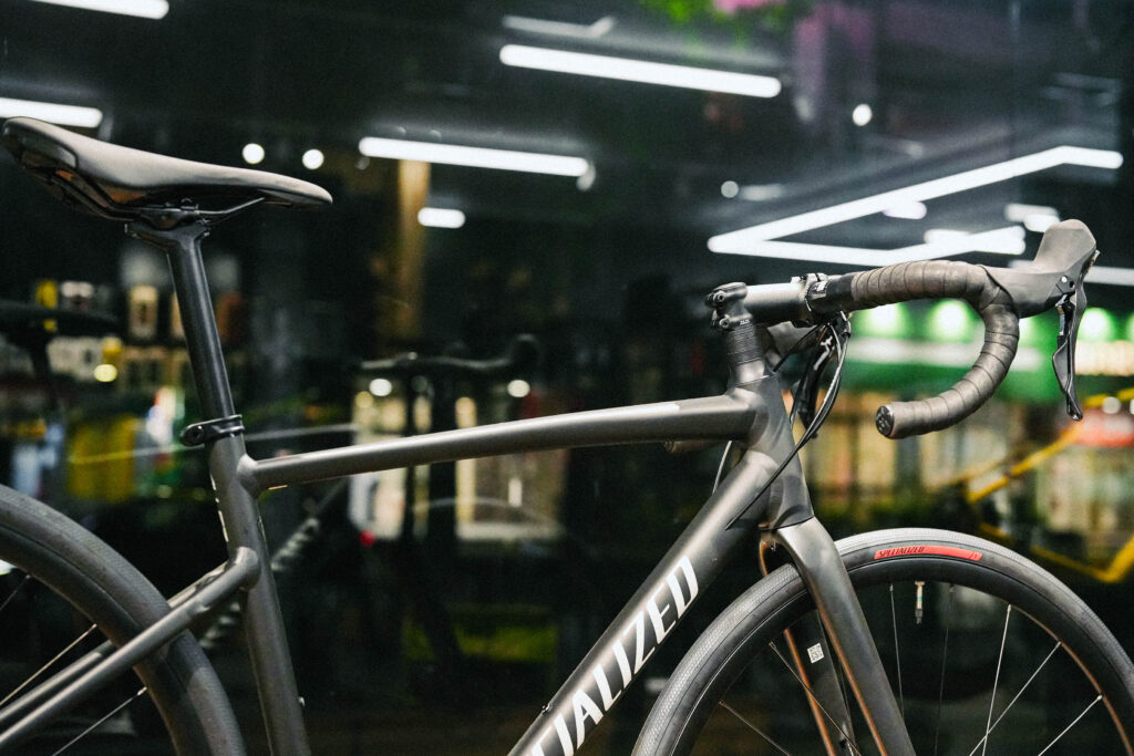 初めてのロードバイクにおすすめなALLEZが入荷しました
