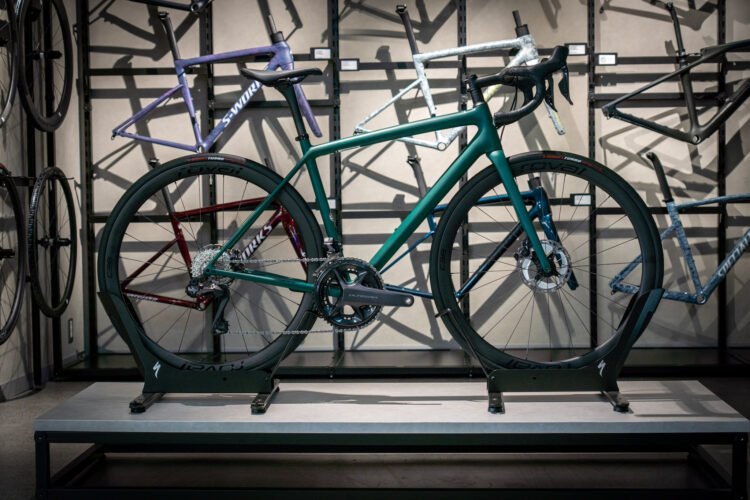 Aethos Expert 店頭試乗車 特別価格で販売します
