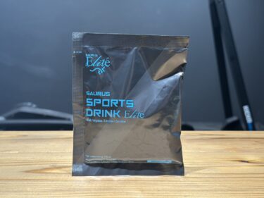 レース中の集中力と持久力を後押しする新定番ドリンク「SAURUS SPORTS DRINK ELITEの効果と使い方」