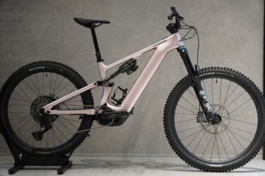 新型Levo 4入荷しました！試乗可能です