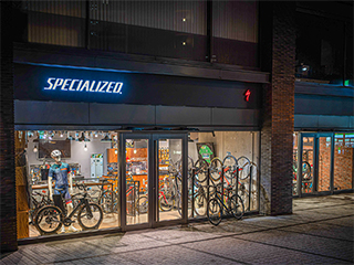 スペシャライズド新宿