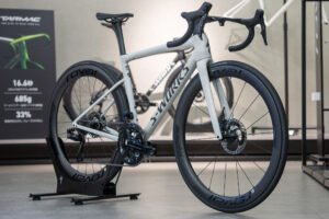 Tarmac SL8でロングライド レーシングバイクに乗って普通のサイクリストは楽しめるのか。